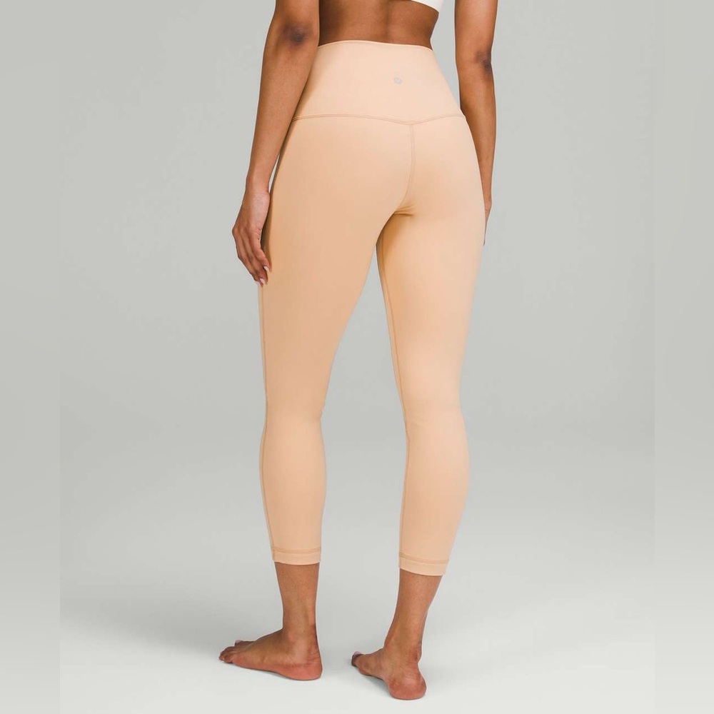 Lululemon Align High-Rise Crop 23" Leggings in Contour Size 6 - Picture 3 of 10